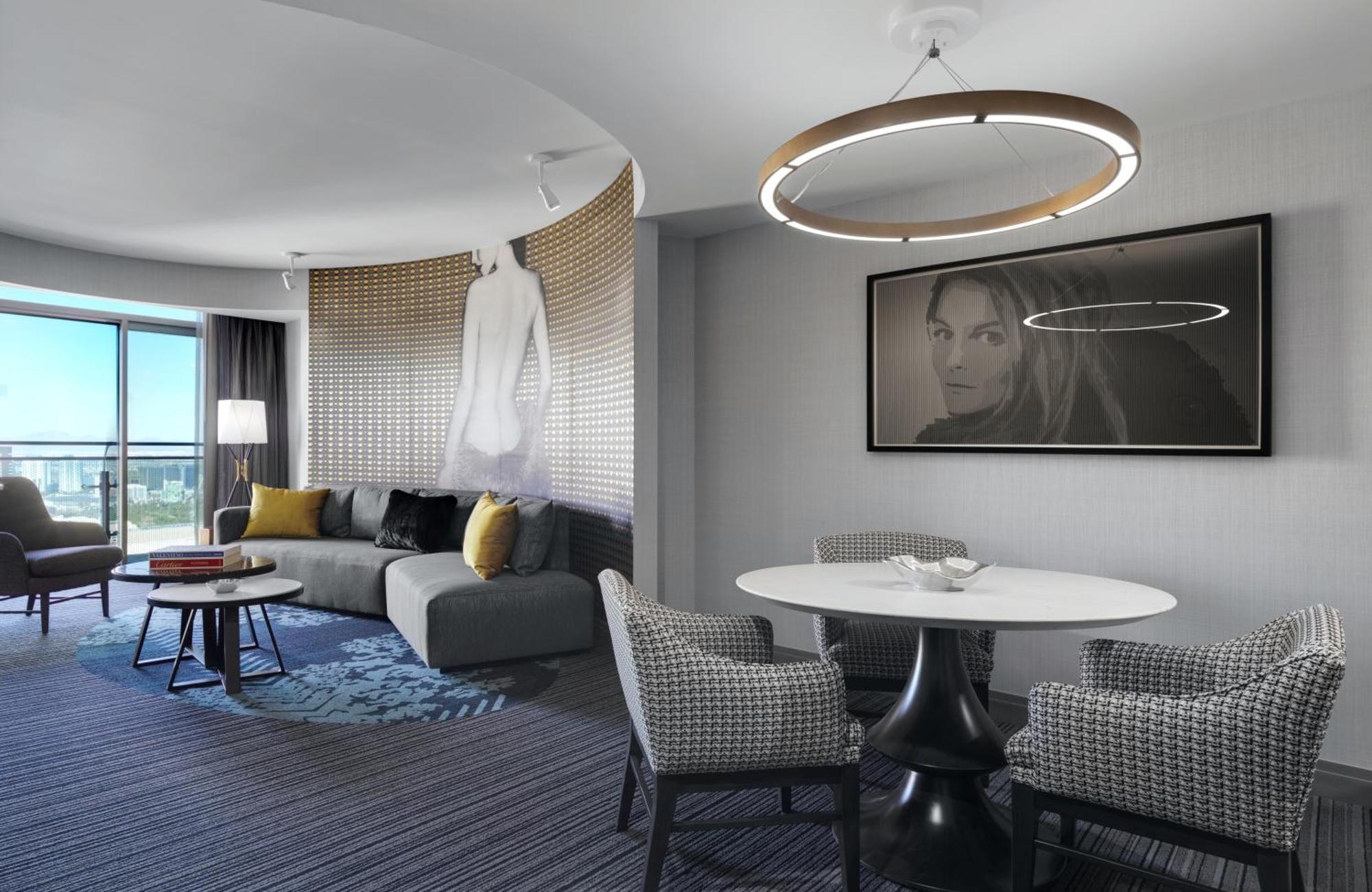 The Cosmopolitan Of Las Vegas Esterno foto A suite at the Hilton San Diego Bayfront